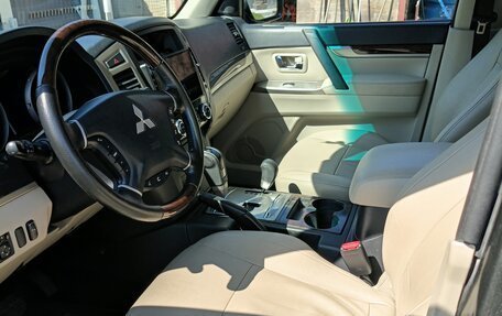 Mitsubishi Pajero IV, 2017 год, 2 999 000 рублей, 10 фотография