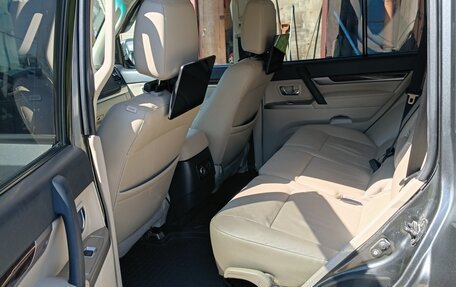 Mitsubishi Pajero IV, 2017 год, 2 999 000 рублей, 16 фотография