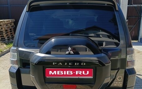 Mitsubishi Pajero IV, 2017 год, 2 999 000 рублей, 21 фотография