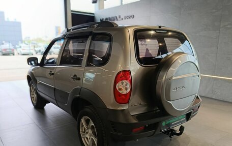 Chevrolet Niva I рестайлинг, 2015 год, 549 000 рублей, 6 фотография