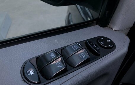 Mercedes-Benz Viano, 2004 год, 1 400 000 рублей, 14 фотография