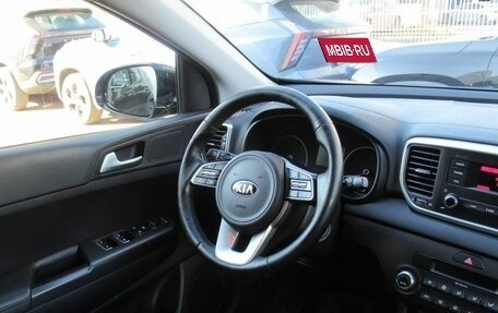 KIA Sportage IV рестайлинг, 2019 год, 2 370 000 рублей, 10 фотография