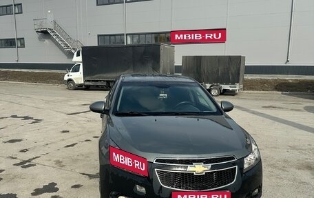 Chevrolet Cruze II, 2010 год, 650 000 рублей, 1 фотография