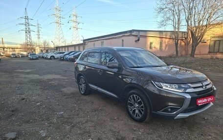 Mitsubishi Outlander III рестайлинг 3, 2018 год, 1 690 000 рублей, 1 фотография