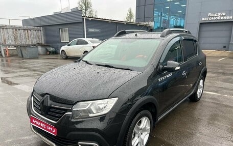 Renault Sandero II рестайлинг, 2019 год, 1 088 000 рублей, 1 фотография