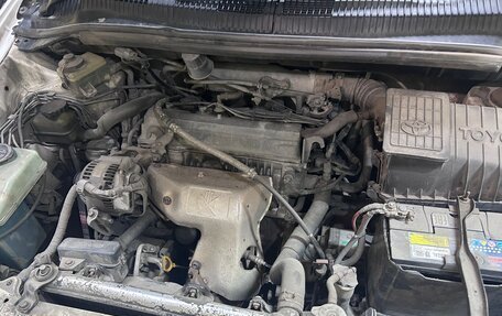 Toyota Ipsum II, 2000 год, 525 000 рублей, 16 фотография