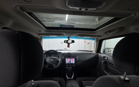 Hummer H3, 2005 год, 2 050 000 рублей, 13 фотография