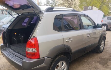 Hyundai Tucson III, 2005 год, 600 000 рублей, 10 фотография