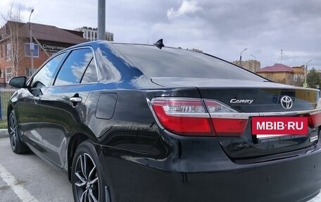 Toyota Camry, 2017 год, 2 950 000 рублей, 4 фотография