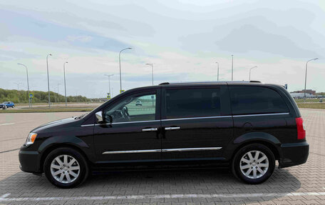Chrysler Voyager IV, 2014 год, 1 700 000 рублей, 5 фотография