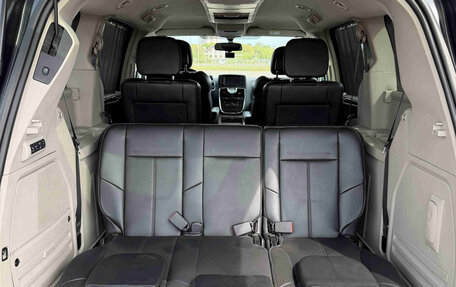 Chrysler Voyager IV, 2014 год, 1 700 000 рублей, 18 фотография