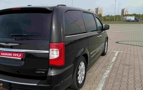 Chrysler Voyager IV, 2014 год, 1 700 000 рублей, 8 фотография