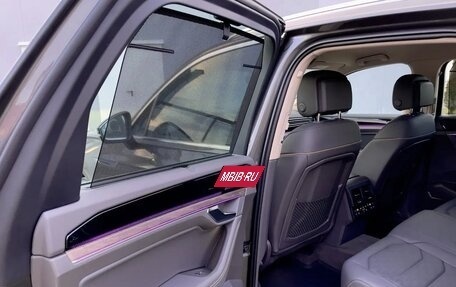 Volkswagen Touareg III, 2020 год, 5 300 000 рублей, 6 фотография