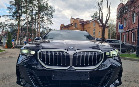 BMW 5 серия, 2024 год, 8 150 000 рублей, 12 фотография