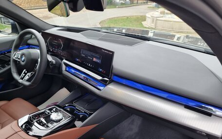 BMW 5 серия, 2024 год, 8 150 000 рублей, 26 фотография