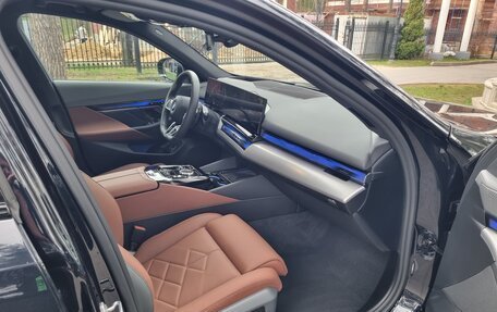 BMW 5 серия, 2024 год, 8 150 000 рублей, 25 фотография