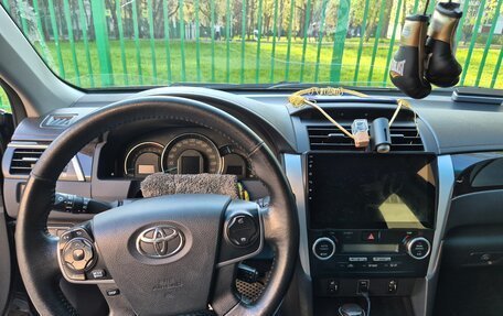 Toyota Camry, 2014 год, 1 950 000 рублей, 6 фотография