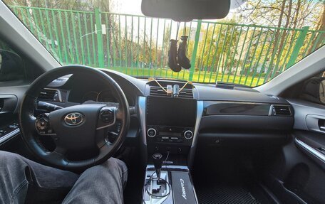 Toyota Camry, 2014 год, 1 950 000 рублей, 5 фотография