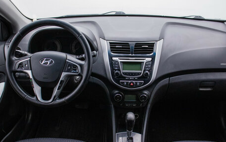Hyundai Solaris II рестайлинг, 2012 год, 640 000 рублей, 13 фотография