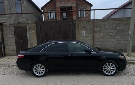 Toyota Camry, 2008 год, 950 000 рублей, 2 фотография