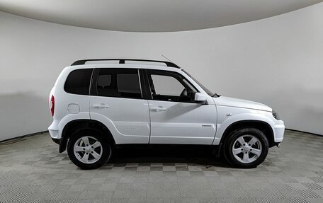 Chevrolet Niva I рестайлинг, 2017 год, 750 000 рублей, 5 фотография