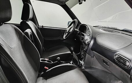 Chevrolet Niva I рестайлинг, 2017 год, 750 000 рублей, 13 фотография