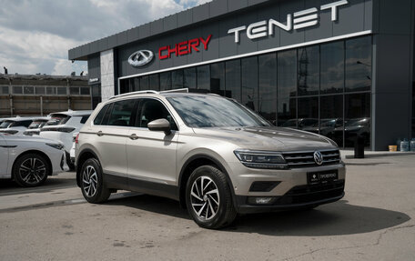 Volkswagen Tiguan II, 2018 год, 2 495 000 рублей, 2 фотография