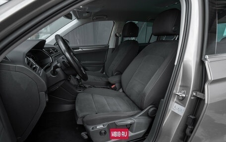 Volkswagen Tiguan II, 2018 год, 2 495 000 рублей, 9 фотография