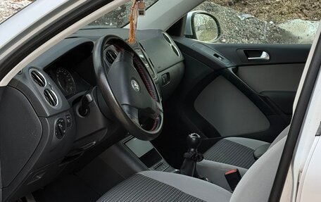 Volkswagen Tiguan I, 2010 год, 900 000 рублей, 5 фотография