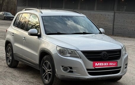 Volkswagen Tiguan I, 2010 год, 900 000 рублей, 2 фотография