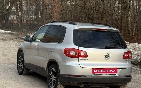 Volkswagen Tiguan I, 2010 год, 900 000 рублей, 4 фотография