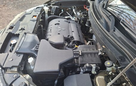 Mitsubishi Outlander III рестайлинг 3, 2018 год, 1 690 000 рублей, 9 фотография