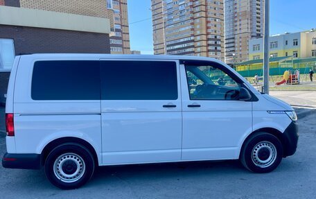 Volkswagen Caravelle T6 рестайлинг, 2019 год, 3 250 000 рублей, 4 фотография
