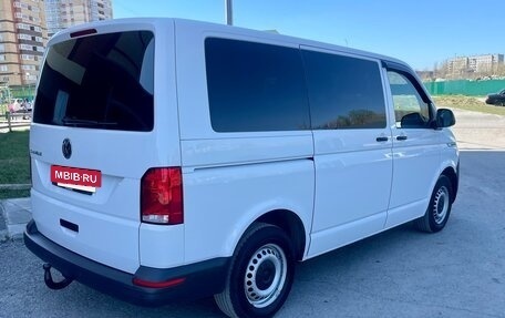 Volkswagen Caravelle T6 рестайлинг, 2019 год, 3 250 000 рублей, 3 фотография