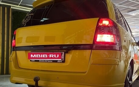Opel Zafira B, 2007 год, 950 000 рублей, 24 фотография