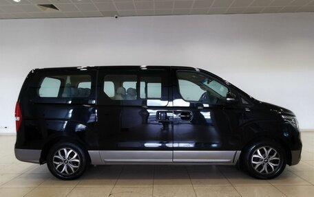 Hyundai H-1 II рестайлинг, 2018 год, 2 375 000 рублей, 6 фотография