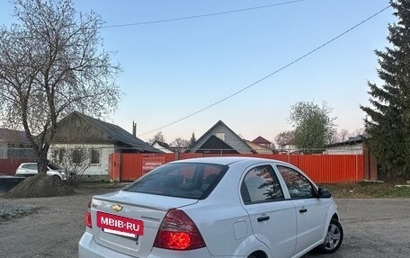 Chevrolet Aveo III, 2010 год, 389 000 рублей, 5 фотография