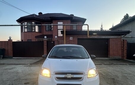 Chevrolet Aveo III, 2010 год, 389 000 рублей, 2 фотография