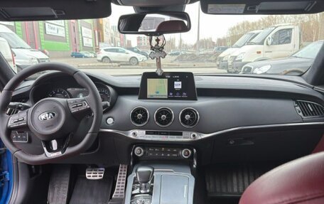 KIA Stinger I, 2019 год, 2 700 000 рублей, 8 фотография