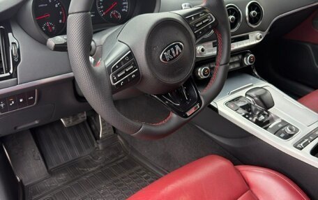 KIA Stinger I, 2019 год, 2 700 000 рублей, 10 фотография