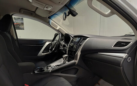 Mitsubishi Pajero Sport III рестайлинг, 2020 год, 3 665 000 рублей, 15 фотография