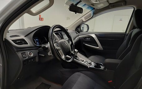 Mitsubishi Pajero Sport III рестайлинг, 2020 год, 3 665 000 рублей, 20 фотография