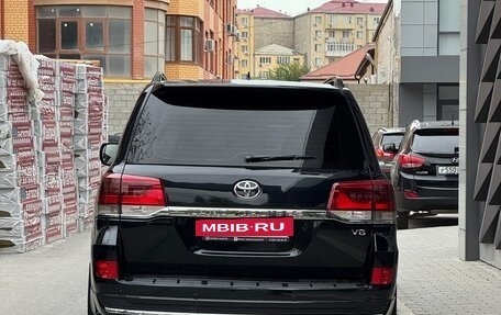 Toyota Land Cruiser 200, 2014 год, 4 700 000 рублей, 3 фотография