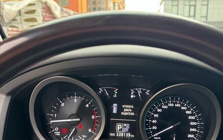 Toyota Land Cruiser 200, 2014 год, 4 700 000 рублей, 12 фотография