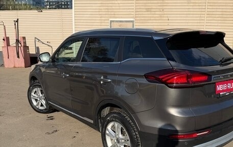 Geely Atlas, 2022 год, 1 700 000 рублей, 3 фотография