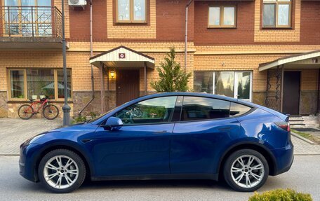 Tesla Model Y I, 2020 год, 3 600 000 рублей, 2 фотография