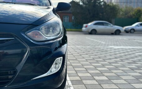 Hyundai Solaris II рестайлинг, 2011 год, 680 000 рублей, 10 фотография