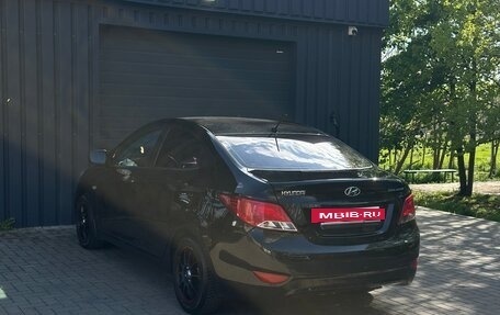 Hyundai Solaris II рестайлинг, 2011 год, 680 000 рублей, 16 фотография