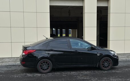 Hyundai Solaris II рестайлинг, 2011 год, 680 000 рублей, 22 фотография