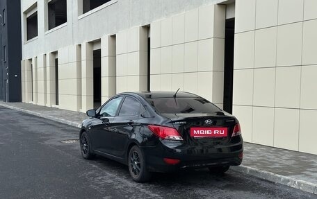 Hyundai Solaris II рестайлинг, 2011 год, 680 000 рублей, 14 фотография